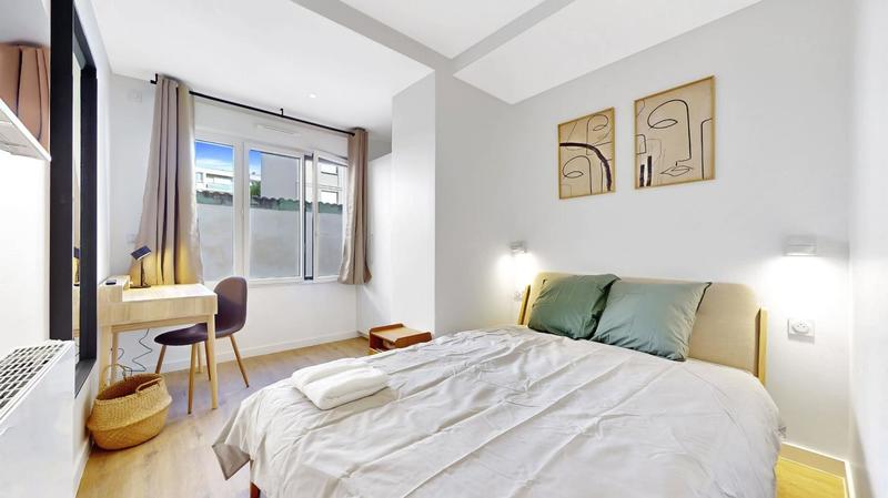 Chambre - 13 m² - 1 pièce