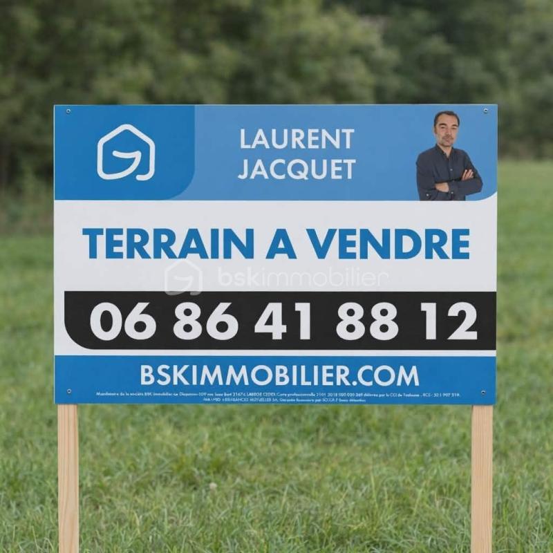 Terrain constructible - 1 000 m²