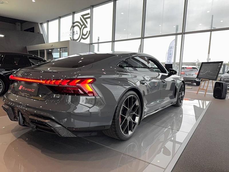 Audi e-tron gt Rs 843 ch quattro Performance