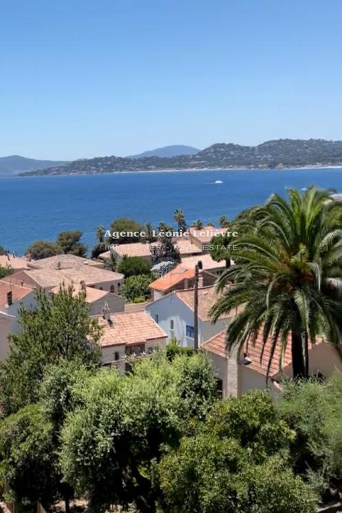 Maison contemporaine - 209 m² - 5 pièces