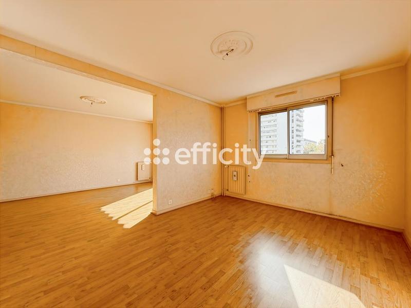 Appartement - 82 m² - 4 pièces