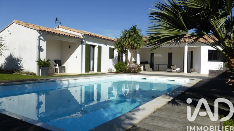 Maison - 219 m² - 6 pièces