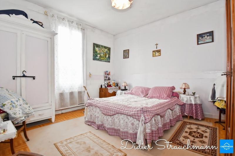 Maison - 93 m² - 5 pièces