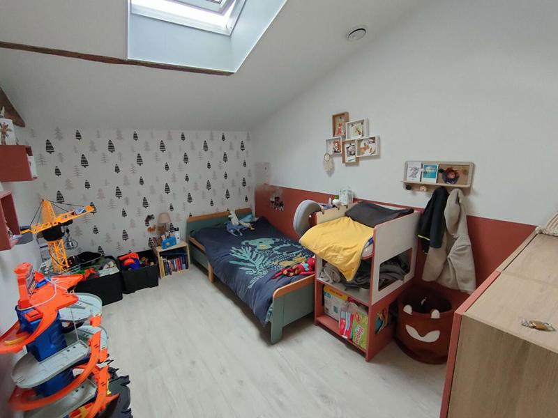 Maison - 90 m² - 5 pièces