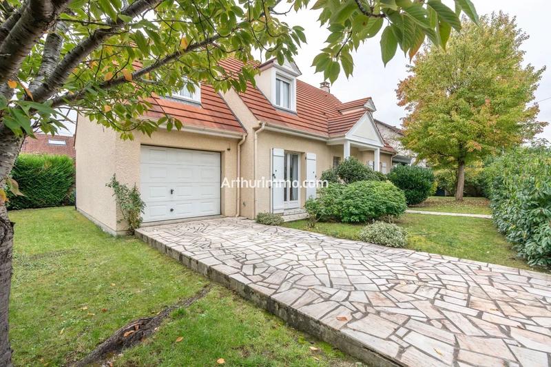 Maison - 155 m² - 7 pièces