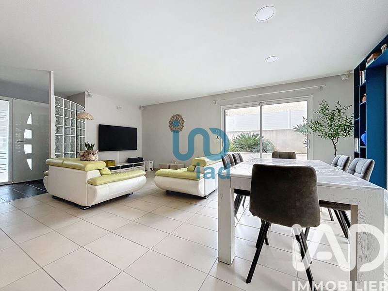 Maison - 105 m² - 4 pièces