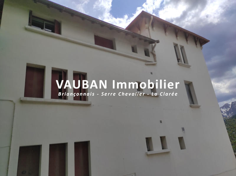 Immeuble - 1 300 m²