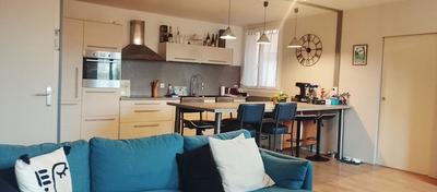 Appartement - 100 m² - 4 pièces