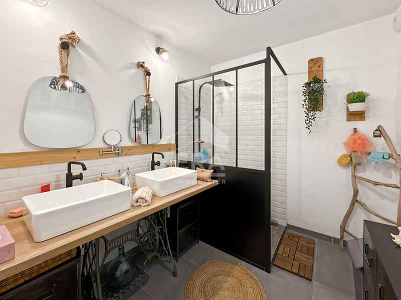 Appartement - 88 m² - 4 pièces