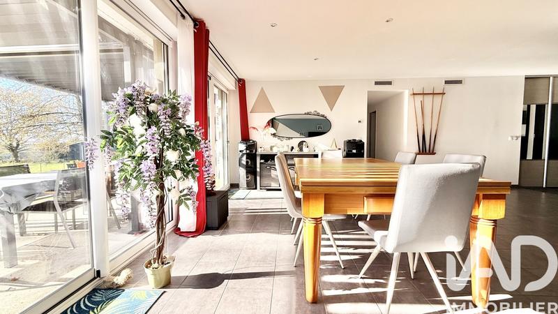 Maison - 122 m² - 5 pièces