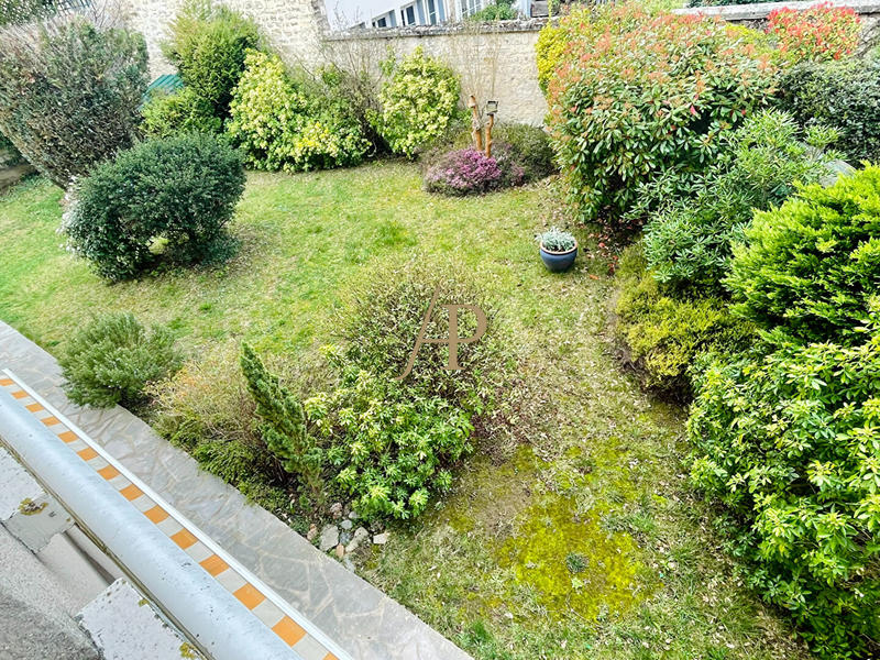 Appartement - 99 m² - 5 pièces