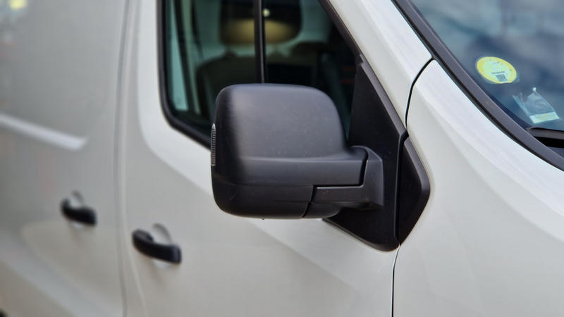 Renault Trafic Fgn L2h1 3000 Kg Blue Dci 130 Grand Confort