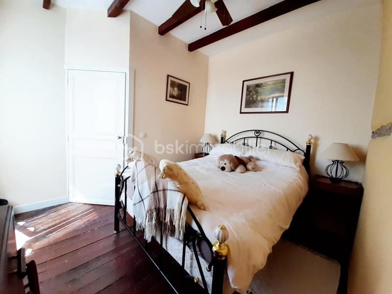 Maison en pierre - 146 m² - 6 pièces