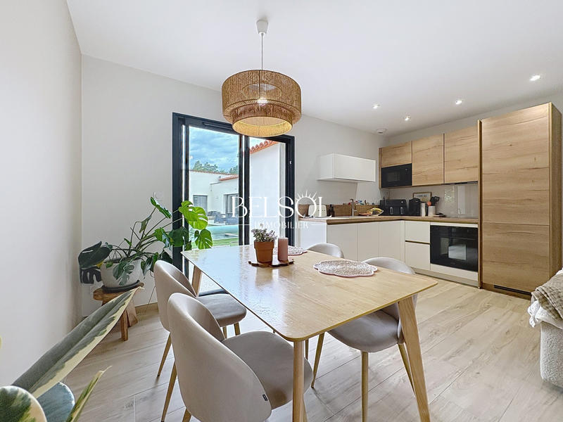 Maison contemporaine - 186 m² - 6 pièces