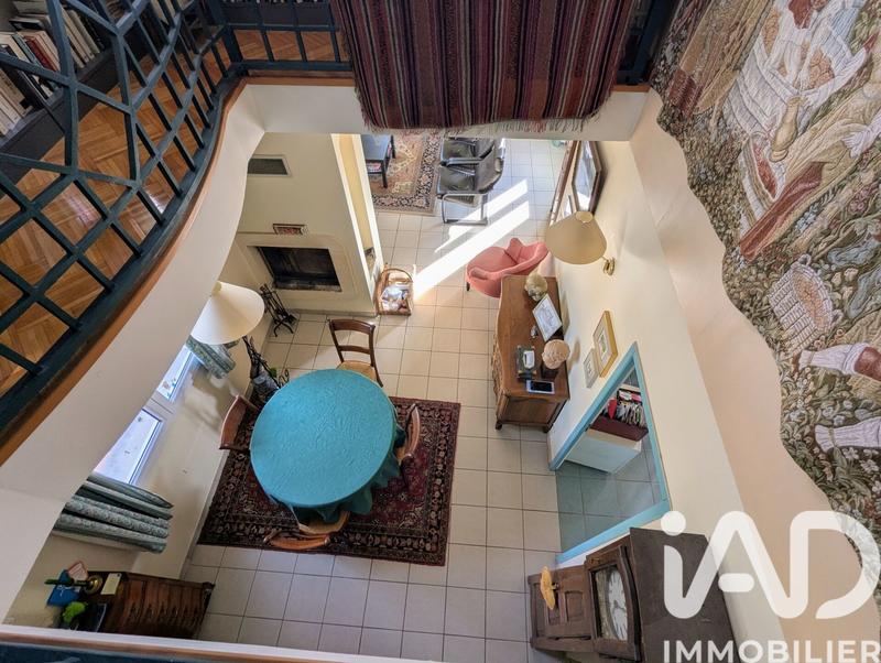 Maison - 200 m² - 8 pièces