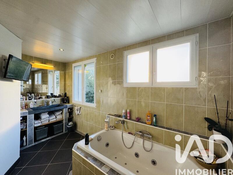 Maison - 144 m² - 6 pièces