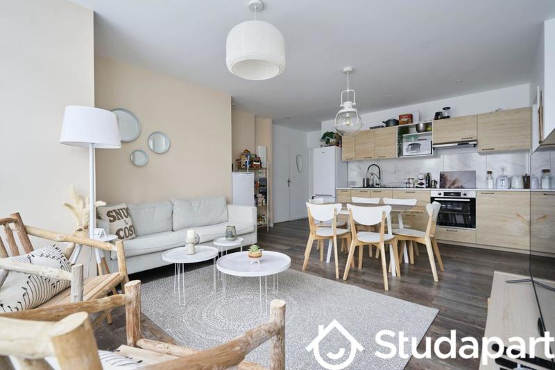 Chambre - 10 m² - 1 pièce