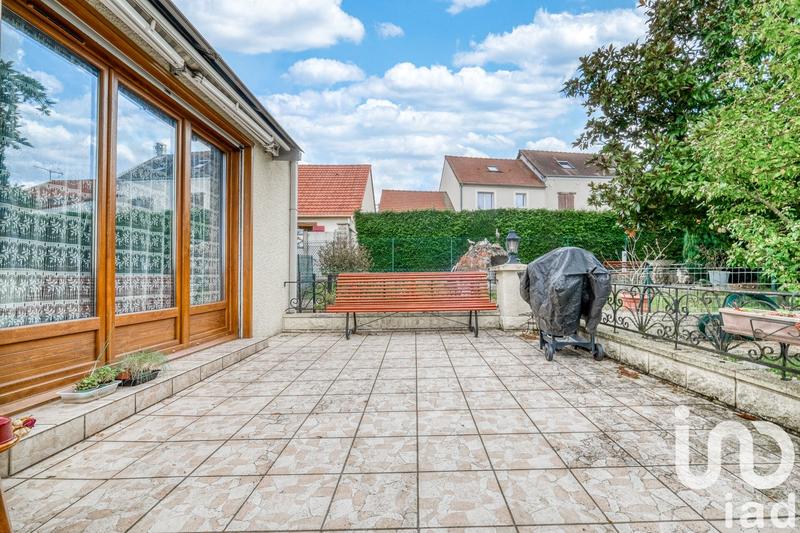 Maison - 94 m² - 5 pièces