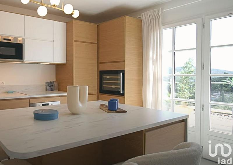 Appartement - 77 m² - 4 pièces