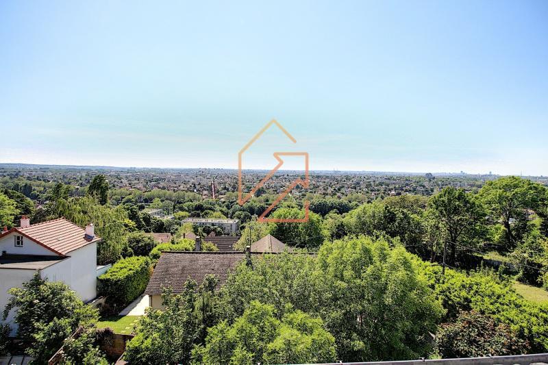 Maison - 230 m² - 6 pièces