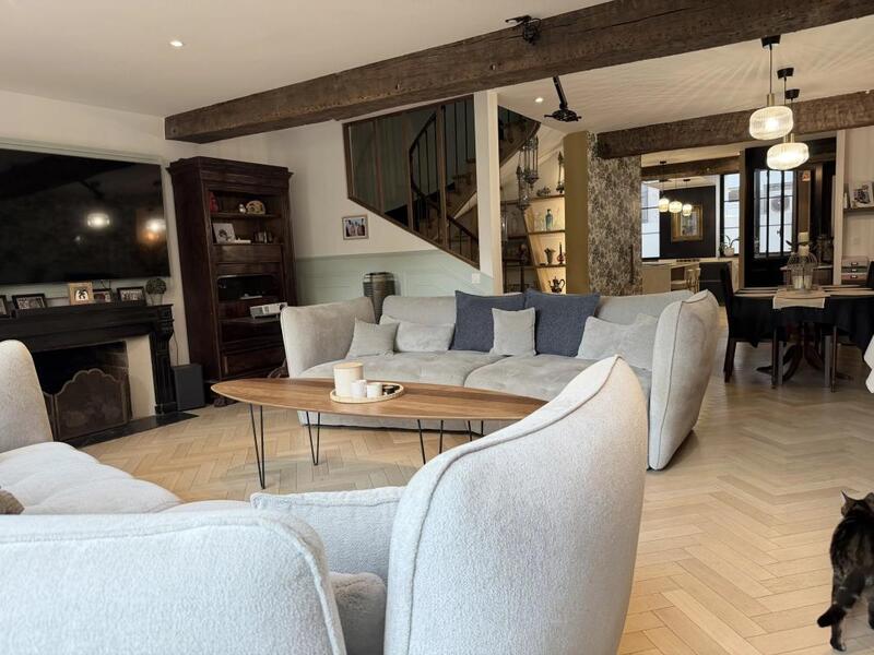 Maison de ville - 262 m² - 10 pièces