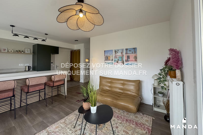 Chambre - 9 m² - 4 pièces