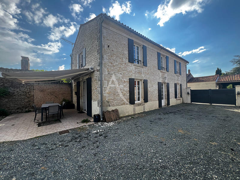 Maison - 101 m² - 6 pièces