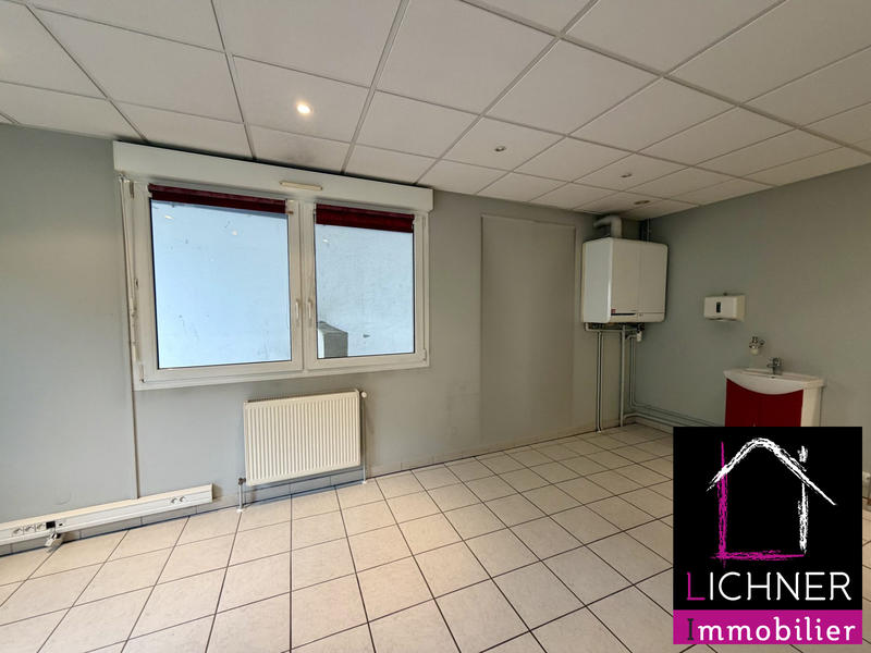 Local commercial - 73 m² - 3 pièces