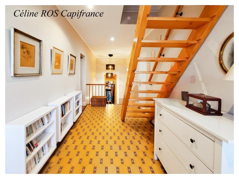 Maison bourgeoise - 323 m² - 11 pièces