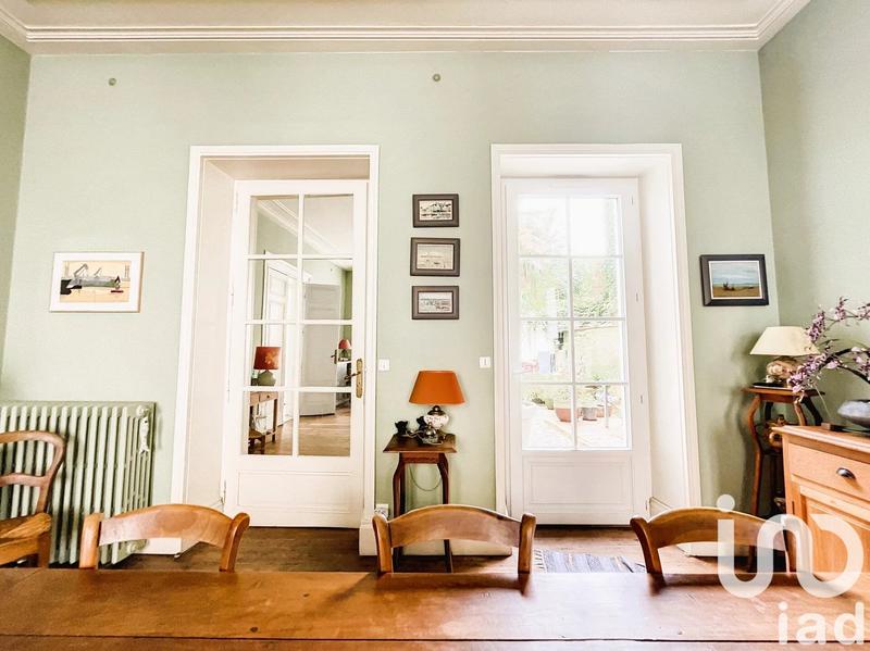 Maison - 200 m² - 8 pièces