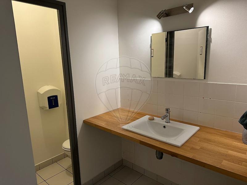 Bureau - 150 m² - 5 pièces