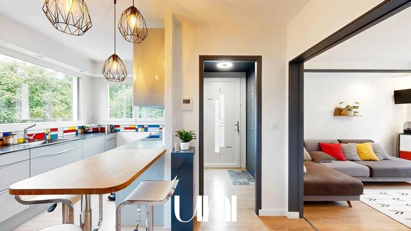 Maison - 170 m² - 7 pièces