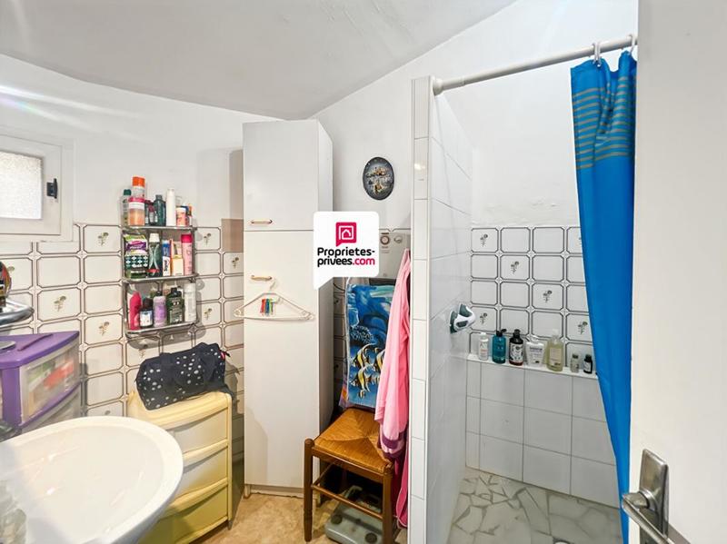 Maison - 201 m² - 9 pièces