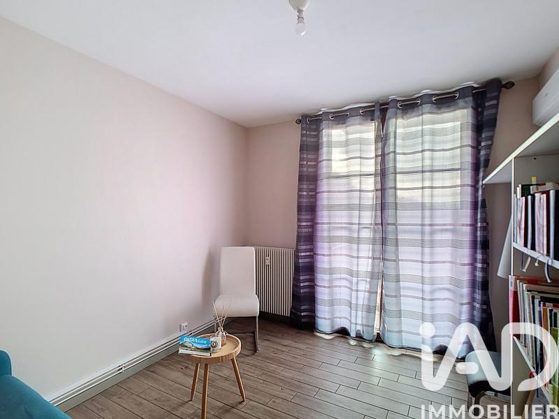 Appartement - 81 m² - 3 pièces