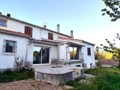 Maison - 200 m² - 7 pièces