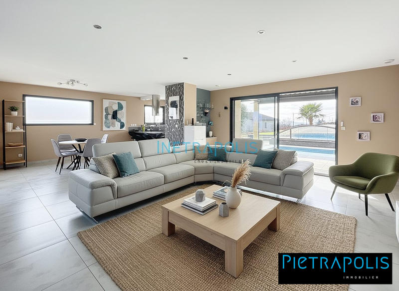 Villa - 153 m² - 6 pièces