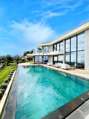 Villa - 445 m² - 7 pièces