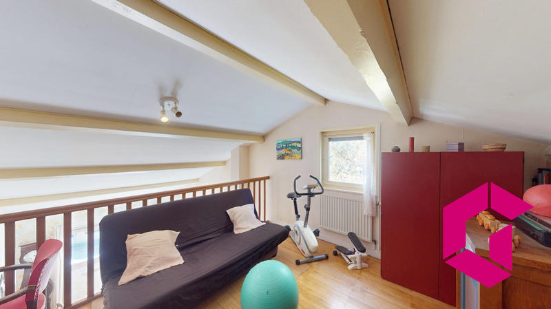 Maison - 143 m² - 6 pièces