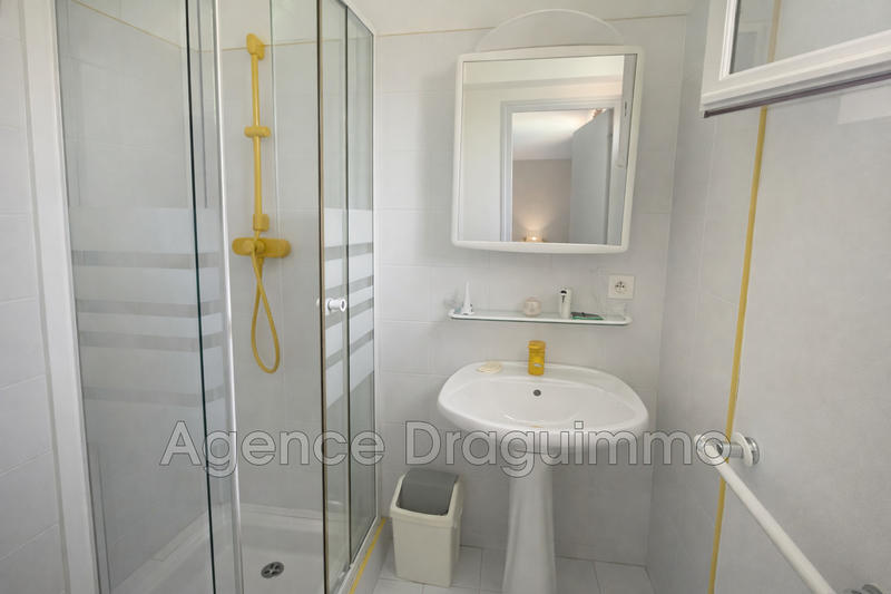 Maison - 218 m² - 6 pièces