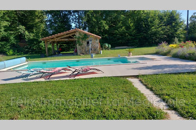 Maison - 183 m² - 7 pièces