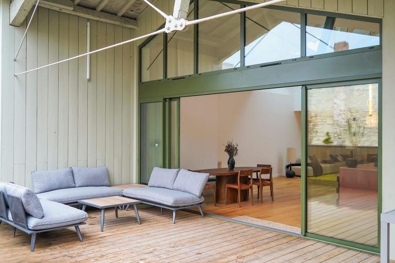 Appartement - 216 m² - 6 pièces