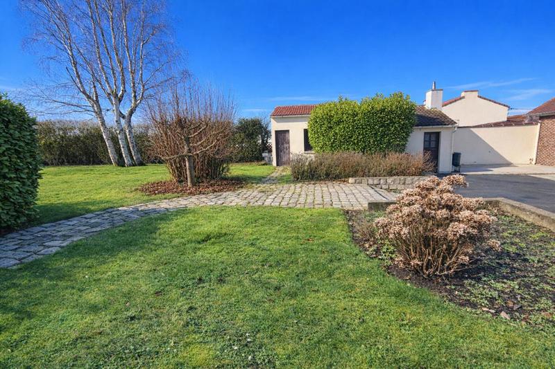 Maison - 282 m² - 10 pièces