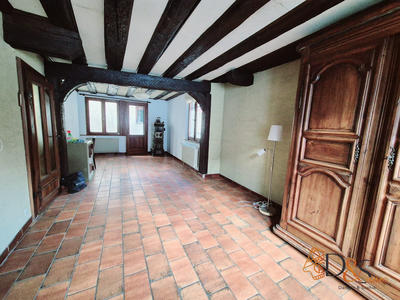 Maison ancienne - 530 m² - 15 pièces