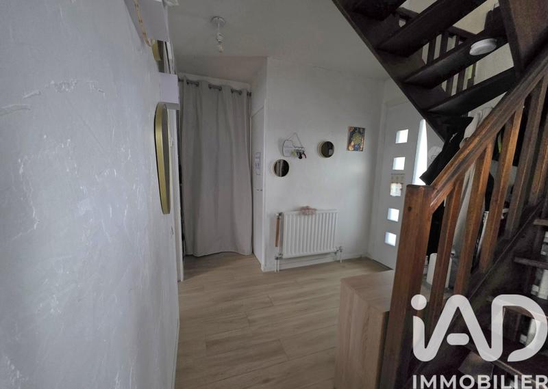 Maison - 90 m² - 5 pièces
