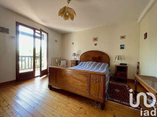 Maison - 143 m² - 7 pièces