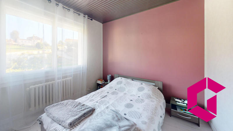 Maison - 90 m² - 4 pièces