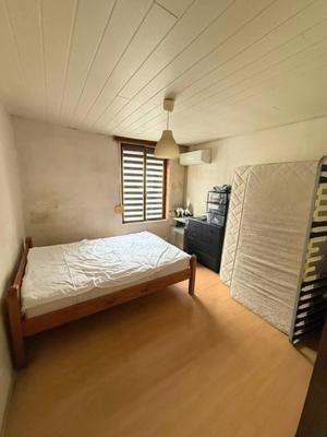 Maison - 85 m² - 5 pièces