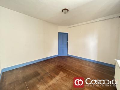 Maison - 97 m² - 7 pièces