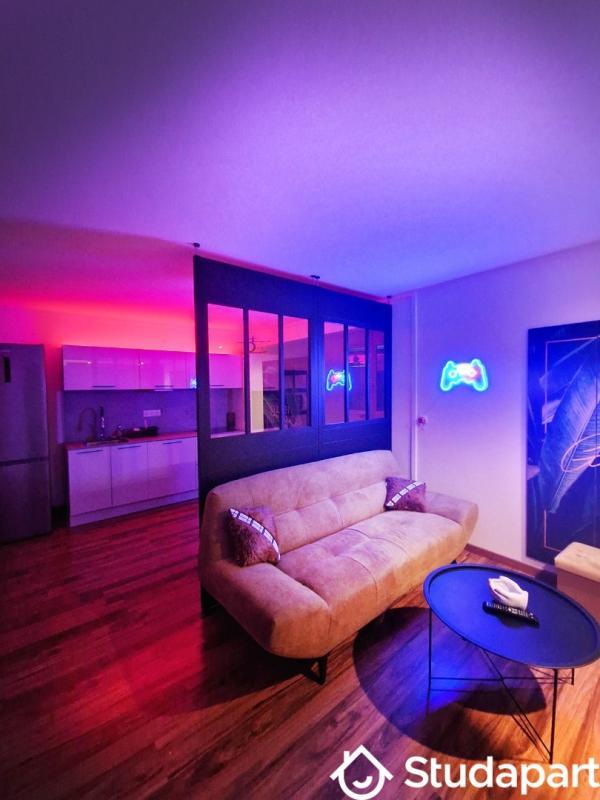 Chambre - 13 m² - 1 pièce