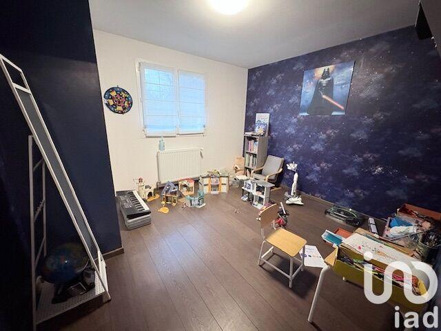 Maison - 210 m² - 9 pièces